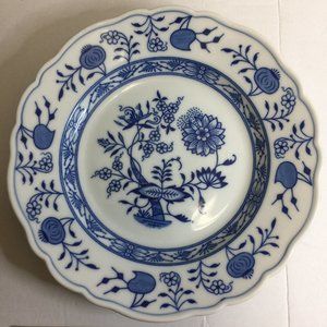 Hutschenreuther Bavaria China BLUE ONION Salad or Desert bowl / plate 8.5"
